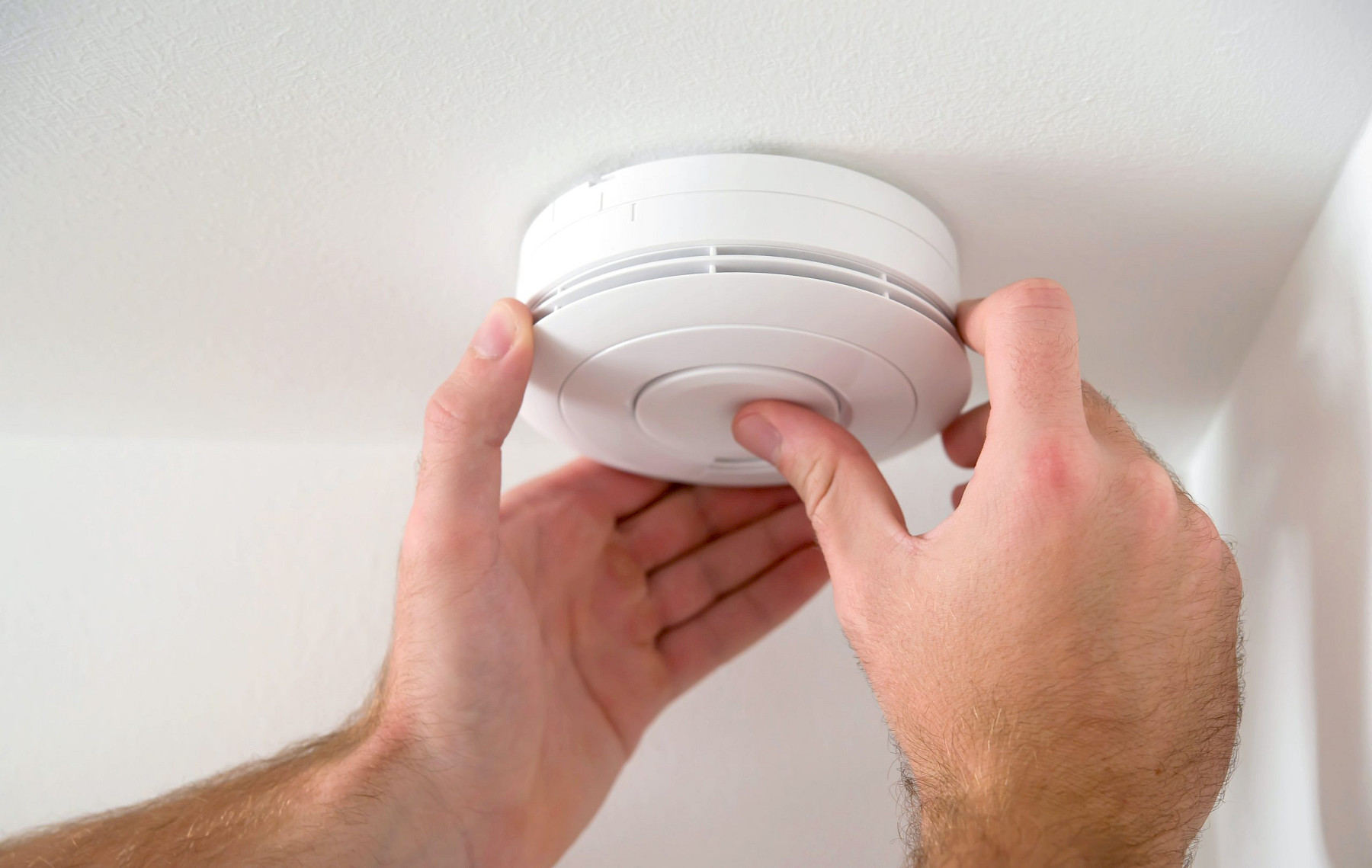 Fire Alarms: are they mandatory in the workplace? image